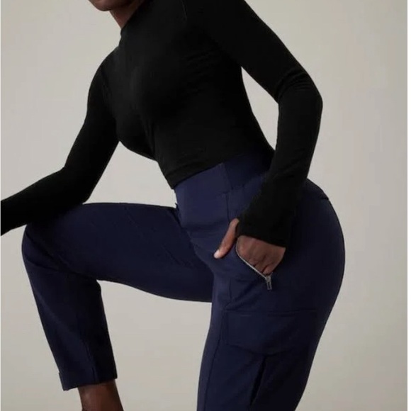 Athleta Endless Cargo Pants - Picture 1 of 6